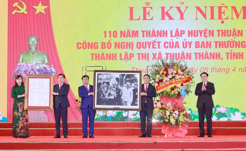 Thuận Thành (Bắc Ninh) chuyển mình lên thị xã, phấn đấu trở thành đô thị hiện đại, thông minh Thuận Thành (Bắc Ninh) chuyển mình lên thị xã, phấn đấu trở thành đô thị hiện đại, thông minh