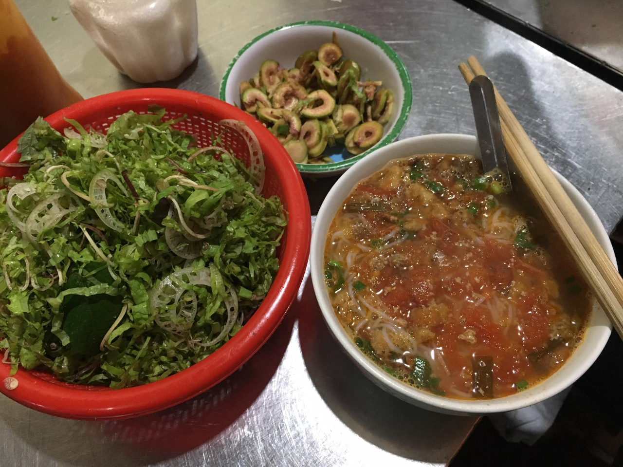 Rủ nhau "ăn sập Nam Định", toàn những đặc sản trứ danh mà giá rẻ bất ngờ