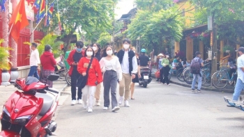 Lùi việc thu phí du khách tham quan phố cổ Hội An