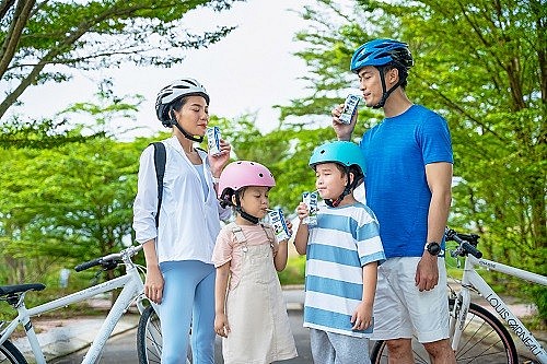 Dinh dưỡng kết hợp vận động phù hợp luôn là điều được khuyến khích để có một cuộc sống vui khỏe Dinh dưỡng kết hợp vận động phù hợp luôn là điều được khuyến khích để có một cuộc sống vui khỏe