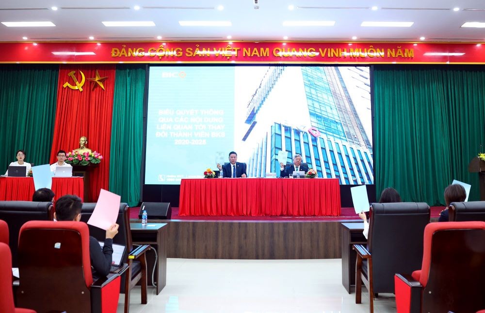 Đại hội cổ đông biểu quyết thông qua các chỉ tiêu năm 2023 Đại hội cổ đông biểu quyết thông qua các chỉ tiêu năm 2023