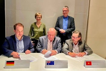 Masan High-Tech Materials và EQ Resources ký Biên bản ghi nhớ về hợp tác khoáng sản