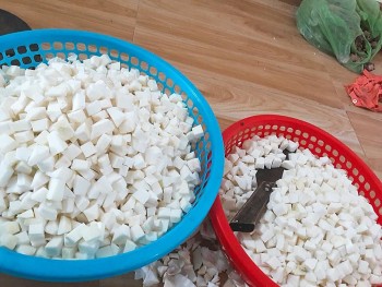 Cùi bưởi có tác dụng gì mà trời nắng nóng dân buôn bán nửa tấn/ngày ngon ơ