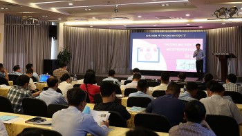 Tập huấn về chống buôn lậu, gian lận thương mại và hàng giả trong hoạt động thương mại điện tử