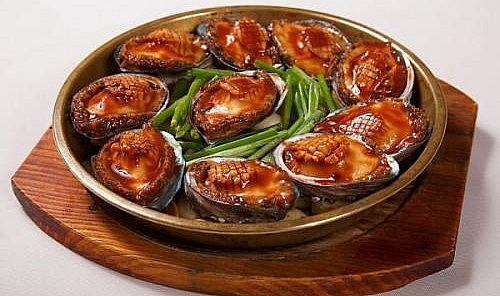 Những món ăn chế biến từ bào ngư đem lại công dụng tốt cho sức khỏe.