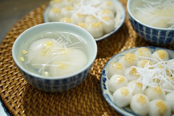 Bánh trôi, bánh chay thường không thể thiếu trong mâm lễ cúng Tết Hàn Thực Bánh trôi, bánh chay thường không thể thiếu trong mâm lễ cúng Tết Hàn Thực