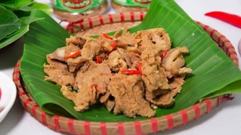 ̀̀ 5 đặc sản nhất định phải thử khi du lịch vùng Đất Tổ