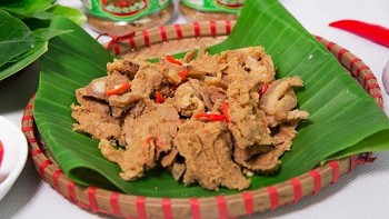 ̀̀ 5 đặc sản nhất định phải thử khi du lịch vùng Đất Tổ