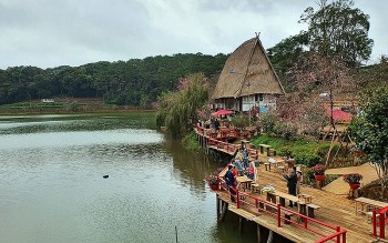 Măng Đen- Kon Tum: Nhiều hoạt động văn hóa hấp dẫn dịp lễ giỗ Tổ Hùng Vương, Giải phóng miền Nam và Quốc tế lao động