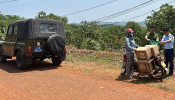 Gia Lai: Phát hiện phương tiện vận chuyển 120kg thuốc bảo vệ thực vật nhập lậu
