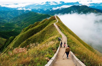 Những điểm du lịch có phong cảnh đẹp mê hồn níu chân du khách