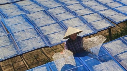 Món ăn thời bao cấp dành cho người nghèo, giờ trở thành đặc sản, ăn một lần nhớ cả đời