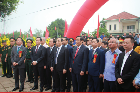 Cầu Nhe - Nơi an nghỉ của 53 liệt sĩ những người con “Thành phố Hoa phượng đỏ”