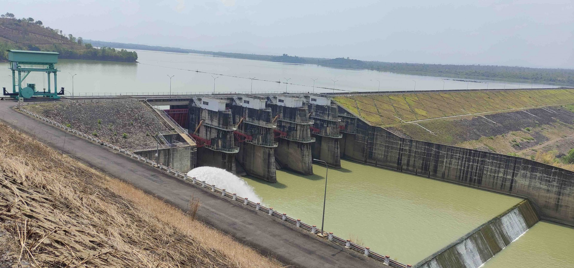 Công ty Thuỷ điện Buôn Kuốp: Đảm bảo an toàn, cung ứng điện ổn định phục vụ lễ Giỗ tổ Hùng Vương, Giải phóng miền Nam và Quốc tế lao động