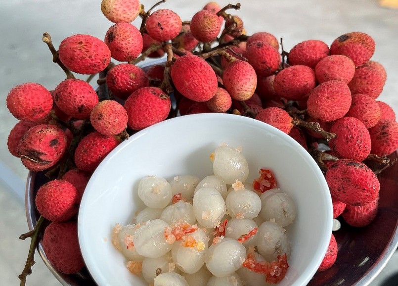 Trái vải rừng có kích cỡ chỉ bằng 1/3 trái vải thông thường