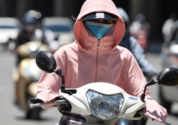 Tia cực tím ở Hà Nội chạm mức nguy hiểm, sức khoẻ con người bị ảnh hưởng như thế nào?