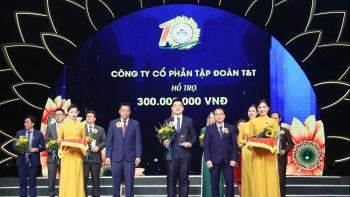 T&T Group ủng hộ Quỹ Hỗ trợ bệnh nhân ung thư “ Ngày mai tươi sáng”