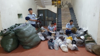 Quảng Bình: Phát hiện 2.350 mũ rộng vành, mũ lưỡi trai các loại không hóa đơn chứng từ