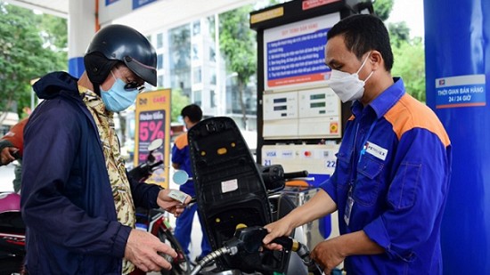 Hôm nay, giá xăng trong nước có thể giảm thêm gần 1.200 đồng/lít