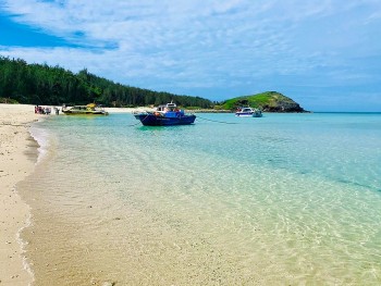 Khám phá Hòn Tranh - bức tranh nên thơ giữa biển khơi