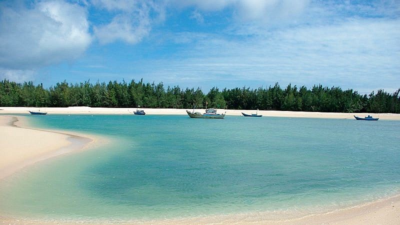 Khám phá Hòn Tranh - bức tranh nên thơ giữa biển khơi