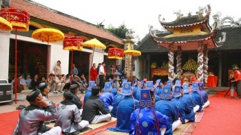 Khám phá ngôi đình cổ thờ 12 vị Thành Hoàng làng