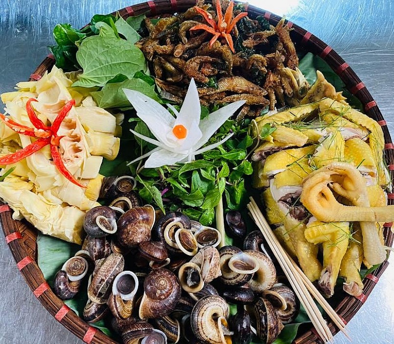 Ẩm thực cỗ lá mời khách của người dân xứ Mường