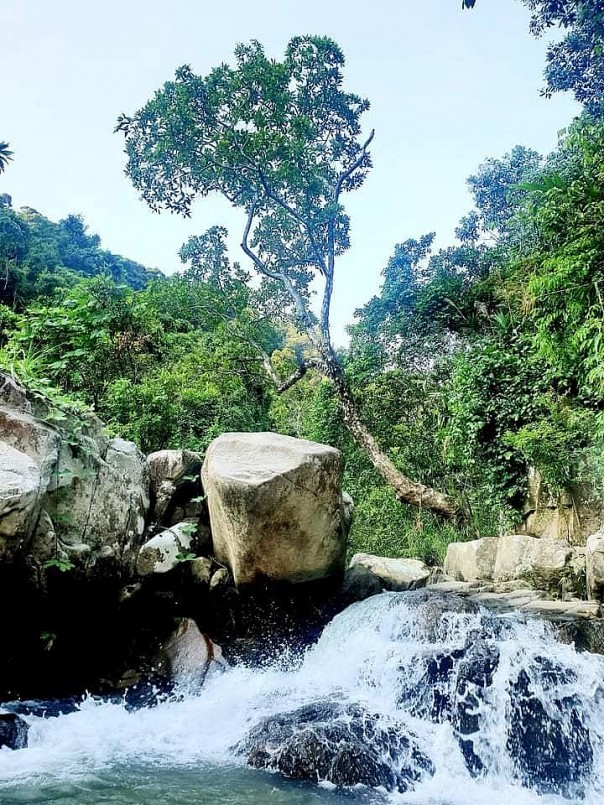 Thác Khe San, điểm khám phá thú vị của du khách dịp hè 2023