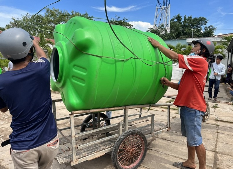 Mưa vàng “giải cứu” vùng hạn mặn miền Tây