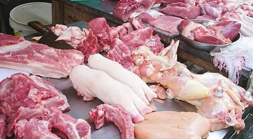 Giá heo hơi hôm nay (21/5) giá heo tăng nhưng lượng heo về chợ ít do tiêu thụ chậm.