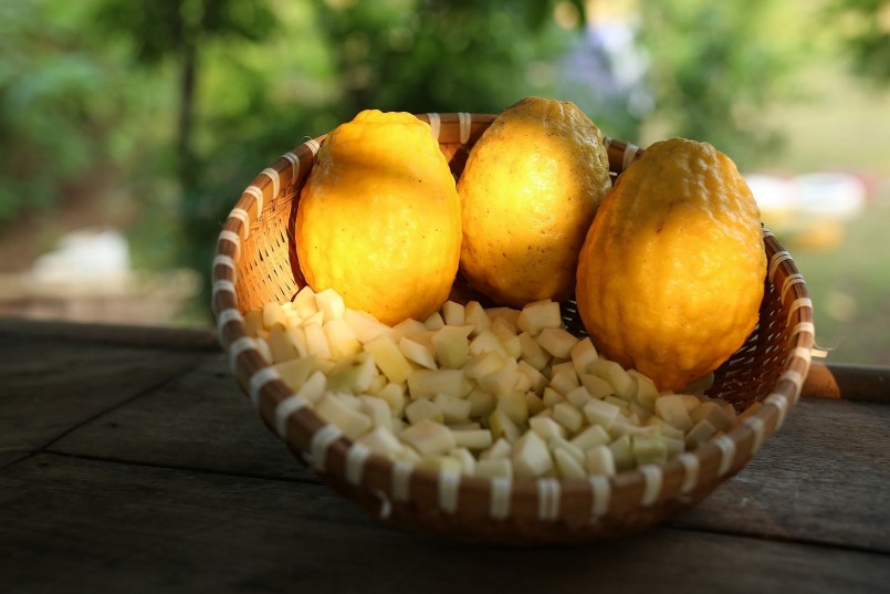 Chanh vàng giá cao đang đắt hàng mùa nắng nóng Chanh vàng giá cao đang đắt hàng mùa nắng nóng