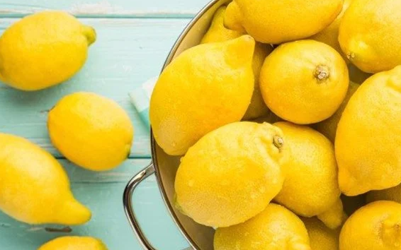 Chanh vàng đang được bán giá cao ngất ngưởng liệu có tốt hơn chanh ta