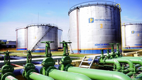 Xuất khẩu xăng dầu giảm nhẹ