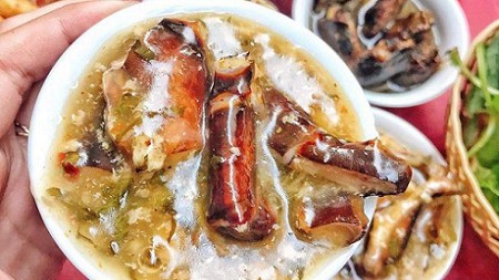 Món ăn vặt xa xỉ nhất Quảng Ninh, giá 50.000 đồng được 1 bát bé xíu nhưng vẫn đông khách nườm nượp