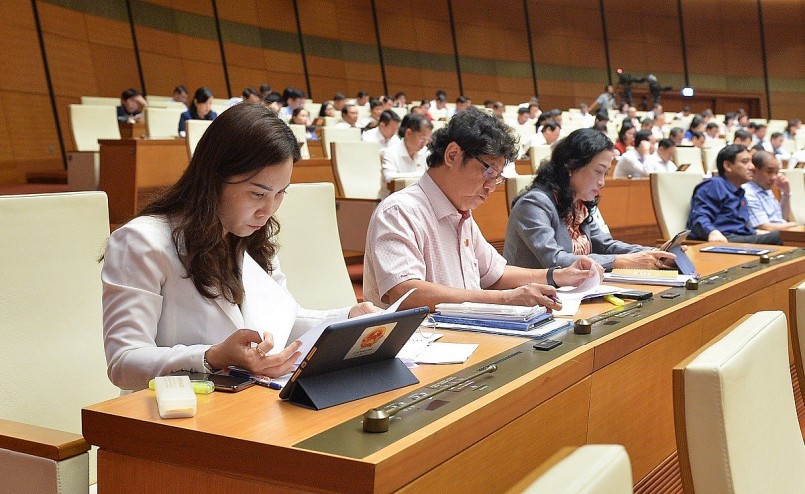 Các đại biểu tham dự phiên họp