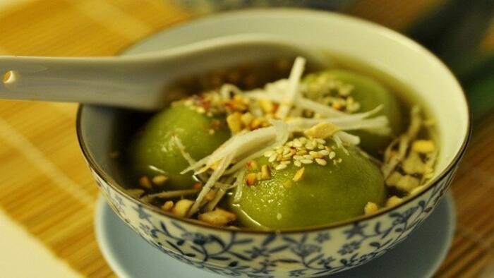 Chè trôi nước lá dứa