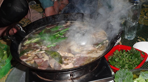 Những món đặc sản “nổi da gà” nhất xứ Tây Bắc, đến hội sành ăn cũng phải khóc thét vì sợ!