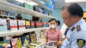 Phòng trưng bày nhận diện sách và đồ chơi an toàn cho trẻ chính thức mở cửa