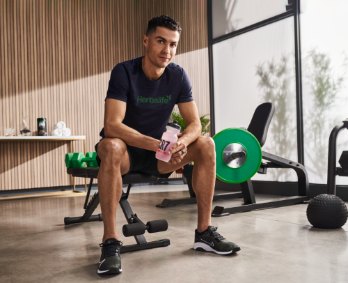 Herbalife công bố gia hạn hợp đồng tài trợ dinh dưỡng chính thức với Cristiano Ronaldo