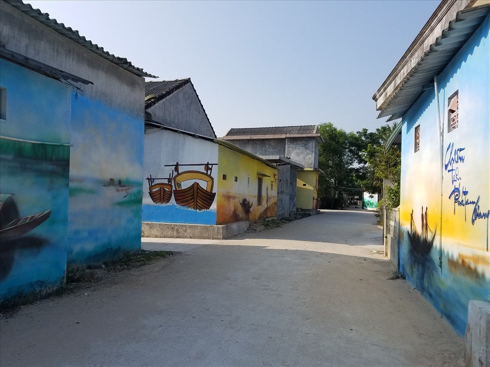 Làng bích họa Ngư Mỹ Thạnh