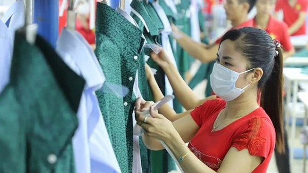 Xuất khẩu hàng dệt may 4 tháng đạt trên 9,72 tỷ USD