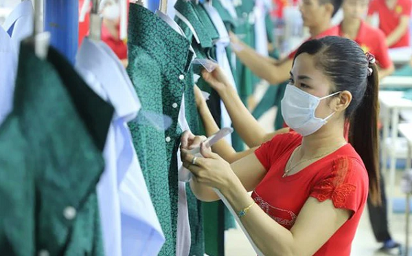 Xuất khẩu hàng dệt may 4 tháng đạt trên 9,72 tỷ USD