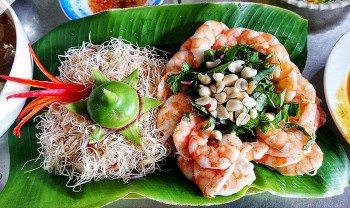 Gỏi bông bần, món đặc sản của miền Tây sông nước