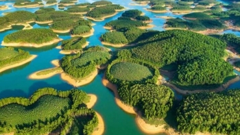 Khám phá hồ Thác Bà – “Vịnh Hạ Long trên núi” ở Yên Bái