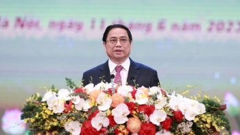 Thủ tướng: Đẩy mạnh thi đua, tỏa sáng tinh thần yêu nước, cống hiến, dám nghĩ, dám làm