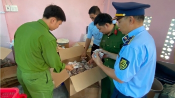 Phú Yên: Phát hiện hộ kinh doanh đang buôn bán 90kg trà thanh nhiệt không hóa đơn chứng từ