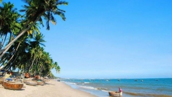 Sôi động mùa du lịch hè tại Bình Thuận