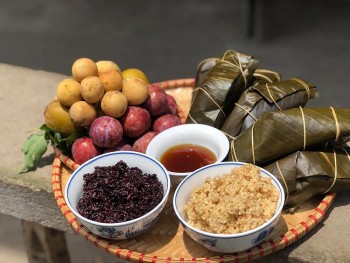 Mâm cỗ cúng Tết Đoan Ngọ cần chuẩn bị những gì?