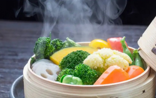 Rau luộc hay xào mất chất dinh dưỡng nhiều hơn, hoá ra 70% dinh dưỡng mất chỉ vì cách nấu này