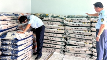 Bình Tuận: Phát hiện hơn 3 cơ sở kinh doanh phân bón có dấu hiệu vi phạm